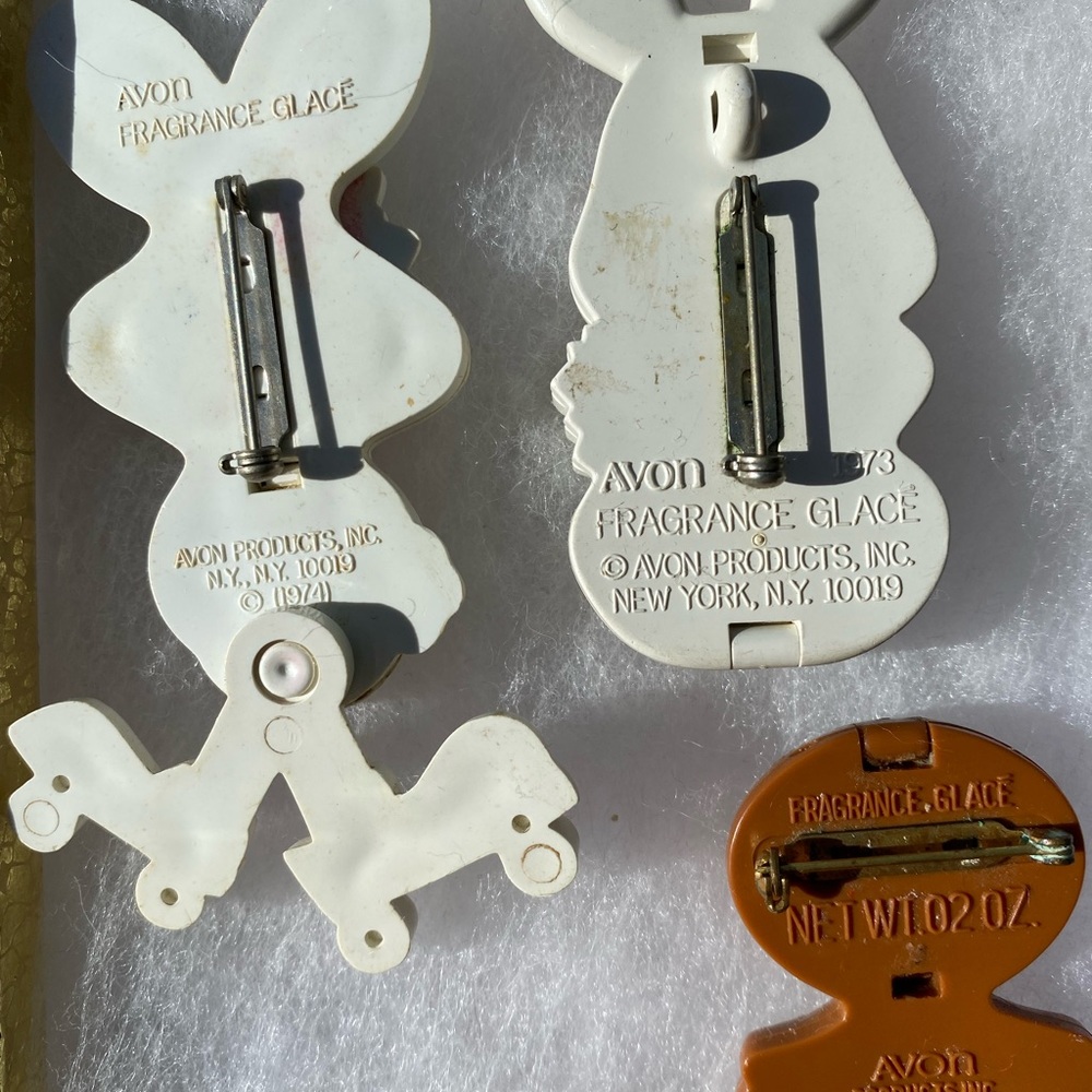 Collection of 5 1970s vintage pins - Picture 9 of 10